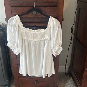 Doen White Smocked Square-Neck Peasant Top